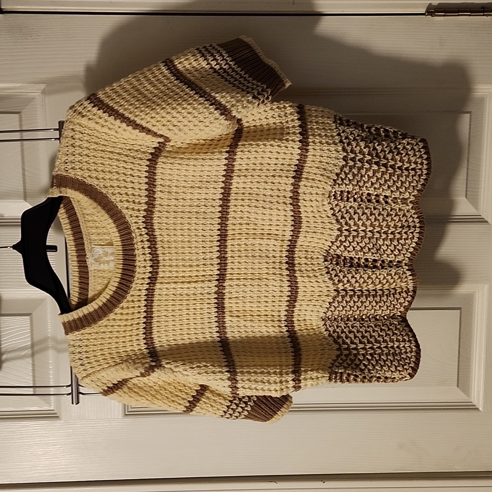 Sadie and Sage Short Sleeve Sweater